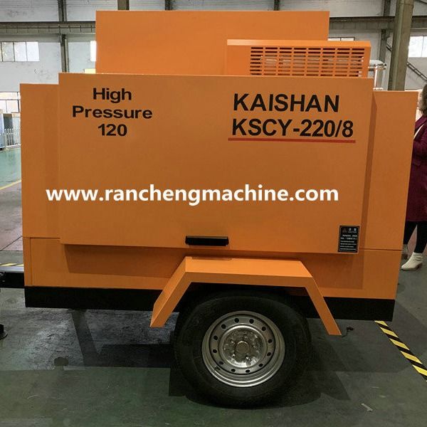 1400kg 휴대용 디젤 나사 공기 압축기 55KW 8Bar 작업 압력