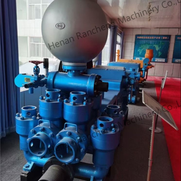 185KW 전력 7MPa 최대 압력 1000m 깊은 물 우물 프로젝트에 대한 굴착 진흙 펌프 7200kg