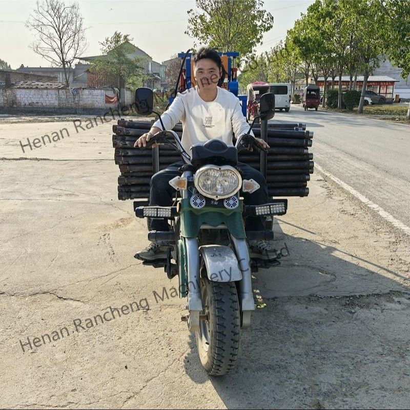 소형 수압 휴대용 삼륜구동 물 우물 뚫기 기기 효율적인 구멍 뚫기