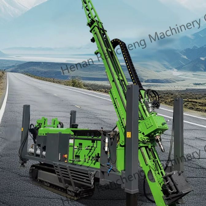 1800m BTW 코어 드릴링 리그 154KW 커민스 엔진을 가진 완전한 수압 기계